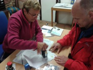 De eerste stempel is een feit.