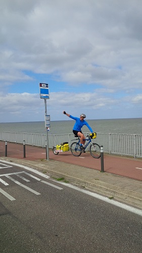 Arjan Glas fietst naar de Noordkaap (2)