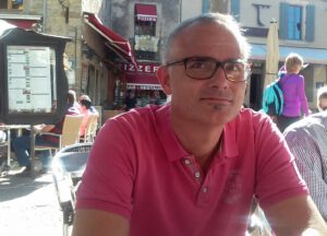 Bas Veul De Pen is Bij